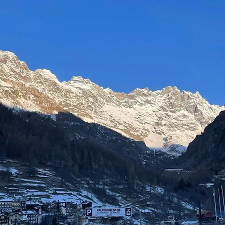 Abri Cache In Valtournenche *